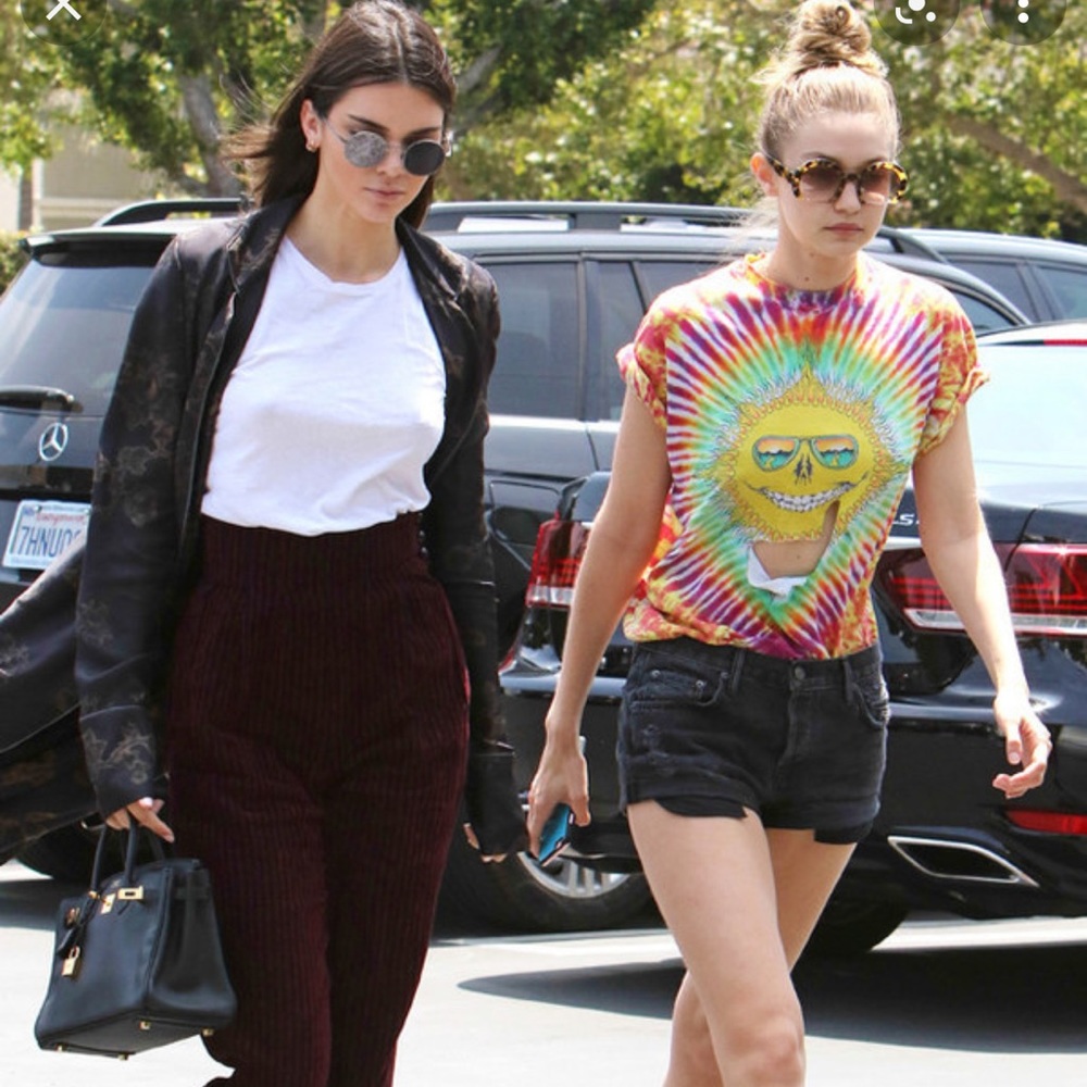 GRLFRND Adriana Slouchy Distressed Shorts in I Just Fall in Love Again - Picture 3 of 12